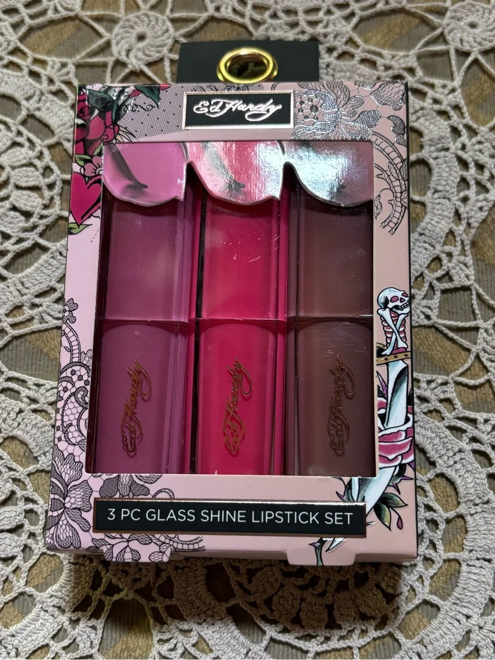Ed Hardy 3 Piece Glass Shine Lipstick Set Vibrant Red/Mauve/Brown Super Pigment